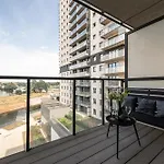 - Balcony, Fitness - By Rentujemy Appartement