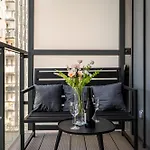 - Balcony, Fitness - By Rentujemy Appartement Wrocław