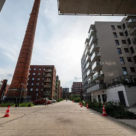 - Balcony, Fitness - By Rentujemy Апартаменты