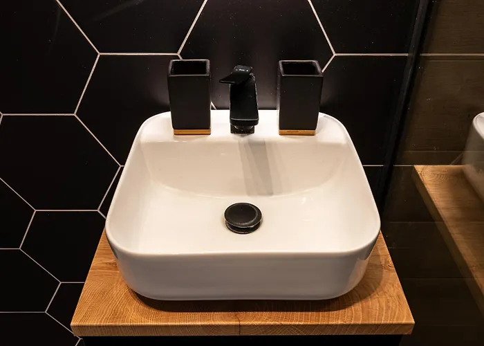 - Balcony, Fitness - By Rentujemy Апартаменты Вроцлав