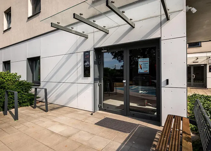 - Balcony, Fitness - By Rentujemy Апартаменты Вроцлав