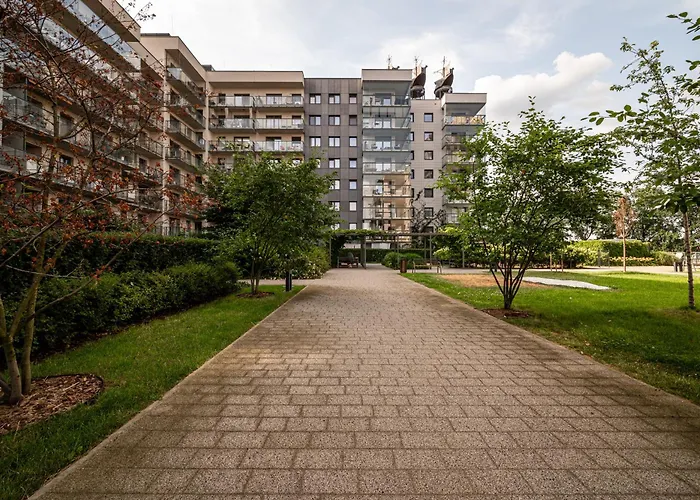 - Balcony, Fitness - By Rentujemy Апартаменты